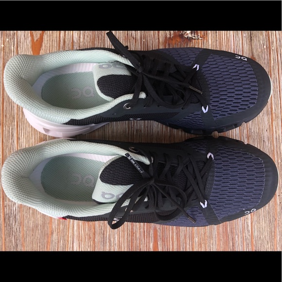 On Running Cloudflyer Womens 8.5 - Picture 4 of 10